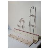 (2) SHELVES & (2) PLATE HOLDER