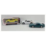 (3) PLASTIC CHEVY CARS 1:24