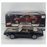 (2) PONTIAC FIREBIRDS 1:18