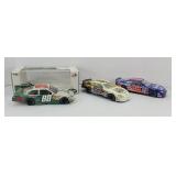 (3) #88 DIE-CAST CARS 1:24