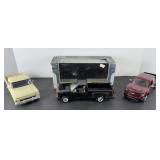 (3) GMC PICKUP TRUCKS 1:24