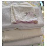 BLANKETS & LINENS