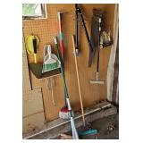 LAWN & GARDEN TOOLS