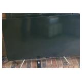 HITACHI 40 INCH TELEVISION W/ REMOTE