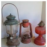 COLEMAN LANTERN, OIL LAMP, SMALL LANTERN