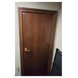 INTERIOR WOOD DOOR