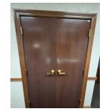 INTERIOR DOUBLE WOOD DOORS