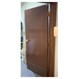 INTERIOR WOOD DOOR