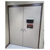 INTERIOR METAL DOUBLE DOOR
