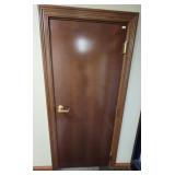 INTERIOR WOOD DOOR