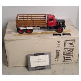FRANKLIN MINT 1939 PETERBILT STAKE TRUCK 1:32