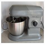 VIKING PROFESSIONAL 7 QT STAND MIXER, NEEDS CLEAN