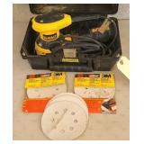 DEWALT PALM SANDER D26451