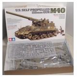 TAMIYA M40 TANK 1:35 KIT LOOKS COMPLETE