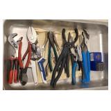 PLIERS, CUTTERS & NUMBER & LETTER STAMP SET