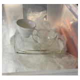 (4) SNACK & (12) MILK GLASS CUPS