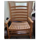 OVERSIZED ROCKING CHAIR