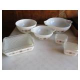 Pyrex Casserole Dishes with Lids