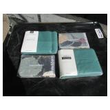 2) Green King Flat Sheets and 2) King Shams