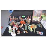 Display Wall Shelf, Bunny Decor, Homco Wall