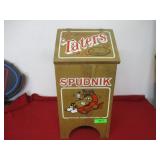 Spudnik Wood Potatoe Box With Grocery Bags