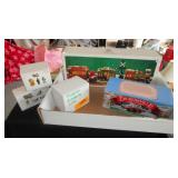 8PC Trainset, 2 Colonial Village, Dickensville