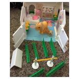"My Little Pony" Barn With Pieces