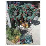 4) Standing Christmas Wreath with Lighted Lantern