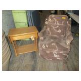Living Room Chair and Side Table w/Extended Arms