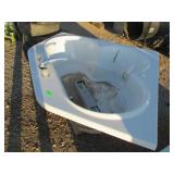 Cornor Tub