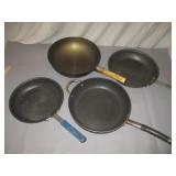 4) Large Frying Pans