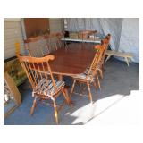 Oak Table with 8) Chairs and 2) Leaves