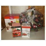 Christmas Wreath, Centerpiece, Mugs