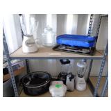 3) Blenders, Crock Pot, Pyrex Warm Tote Cover