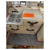 Made In Usa Electric Stove Toy 12 1/2'x10'h
