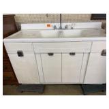 Vintage Farmhouse Sink (1930's-1950's)