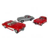 1/18 Diecast Cars: Mercedes & Corvette