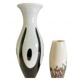 Zorza & Unmarked Glass Art Vases