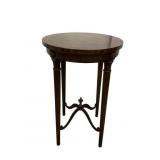 Henredon Round Mahogany Accent Table Henredon Round Mahogany Accent Table