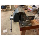 Wilton Bench Vise with 4.5-Inch Jaw