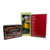 Holiday Collectibles Lot: Musical and Figurines