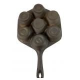 Cast Iron Seven-Cup Baking Pan