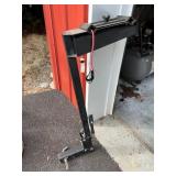 Steel Car Hitch with Lockdown Mechanism