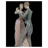 Lladro 1372 Anniversary Waltz Figurine