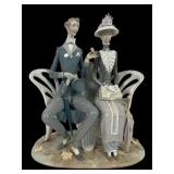 Lladro 1274 Lovers in the Park Figurine