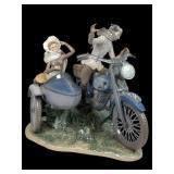 Lladro 5161 Old Fashion Motorist Figurine