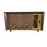 Motorola Model 10T28M Table Radio