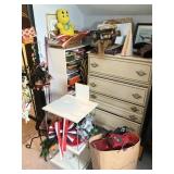 Bedroom Furniture and Decor with Textiles