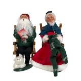 Byersï¿½ Choice Santa and Mrs. Claus Figures