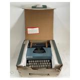 Louis Marx & Co. Maxwriter Typewriter